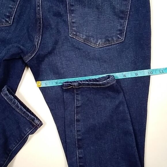 Universal Thread Women's Stretch Jeans Size 6/28S - Picture 8 of 13